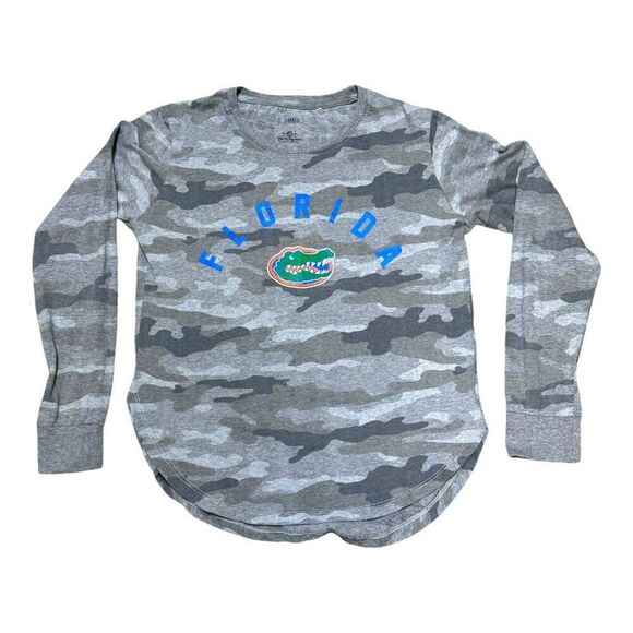Florida Gators Camo Long Sleeve Shirt Three Square Small Womens University of FL - Picture 1 of 5